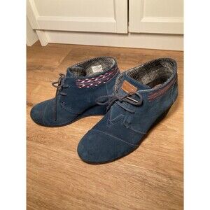 Toms Boots Womens 9 Kala Wedge Booties Blue Suede Floral Lace Up Casual 300615